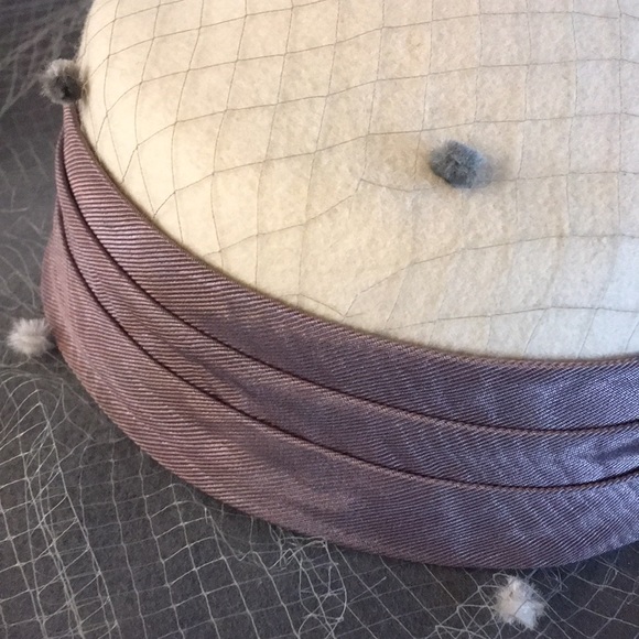 Vintage Whittall & Javits Gray and Ivory Hat - Picture 6 of 13